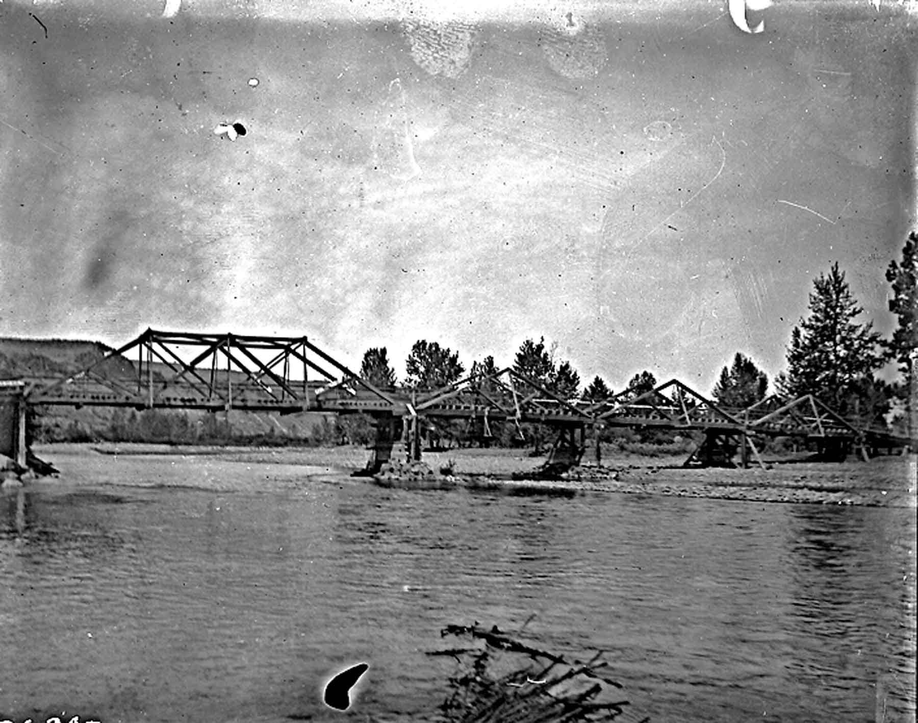 Precursor to Nelson / Powerhouse Bridge built around 1890s